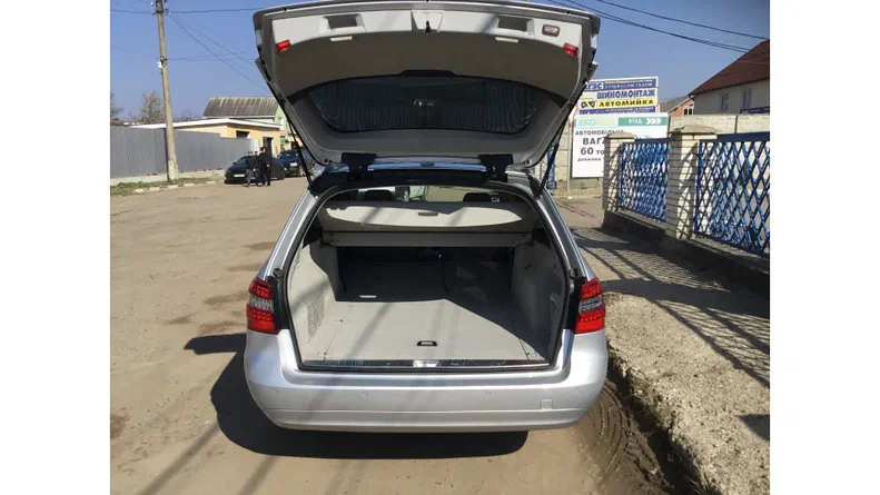 Mercedes-Benz E-Клас 2012 - 5