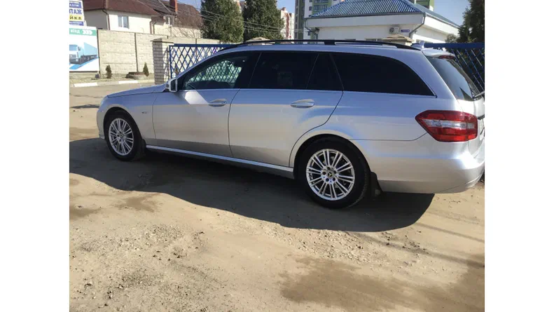 Mercedes-Benz E-Класс 2012