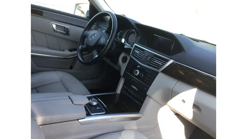 Mercedes-Benz E-Клас 2012 - 15