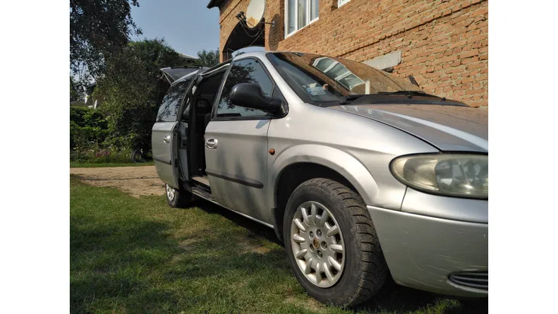 Chrysler Voyager 2002 - 11