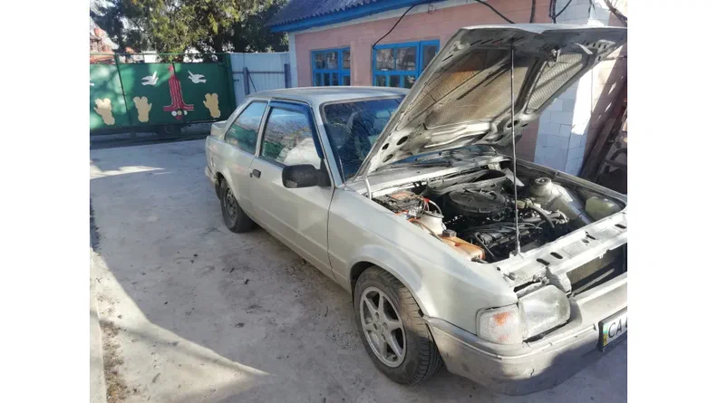 Ford Escort 1986 - 8