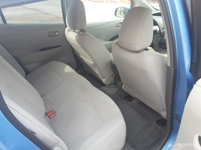 Nissan Leaf 2011 - 15
