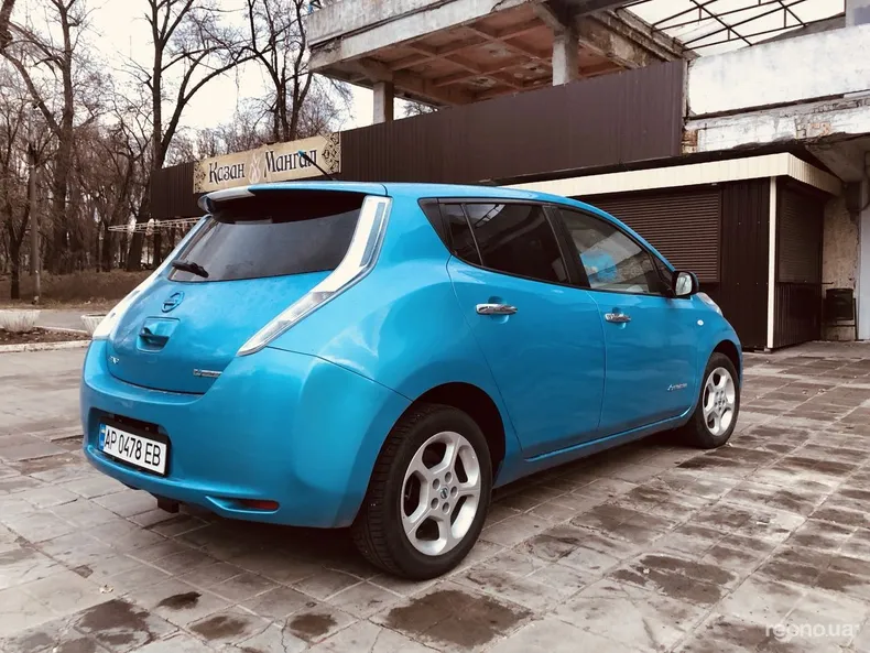 Nissan Leaf 2011 - 3