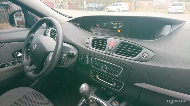 Renault Scenic 2011 - 10