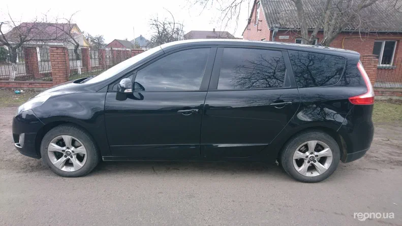 Renault Scenic 2011 - 5