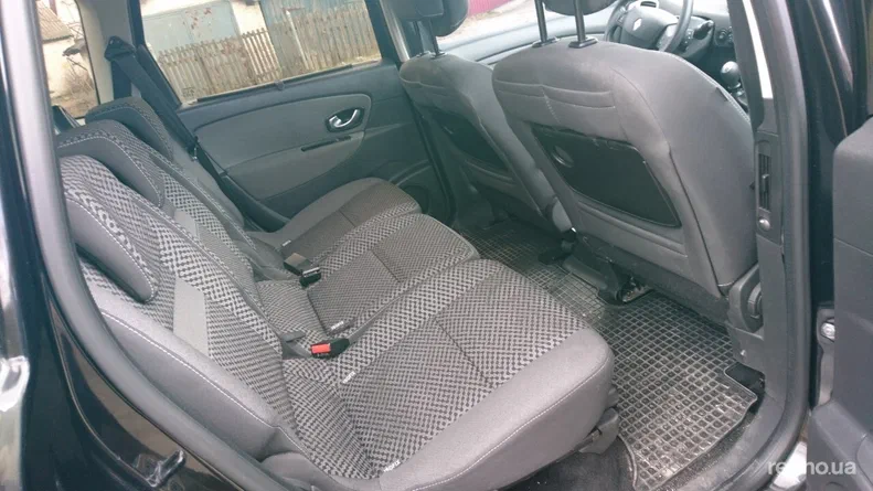 Renault Scenic 2011 - 9