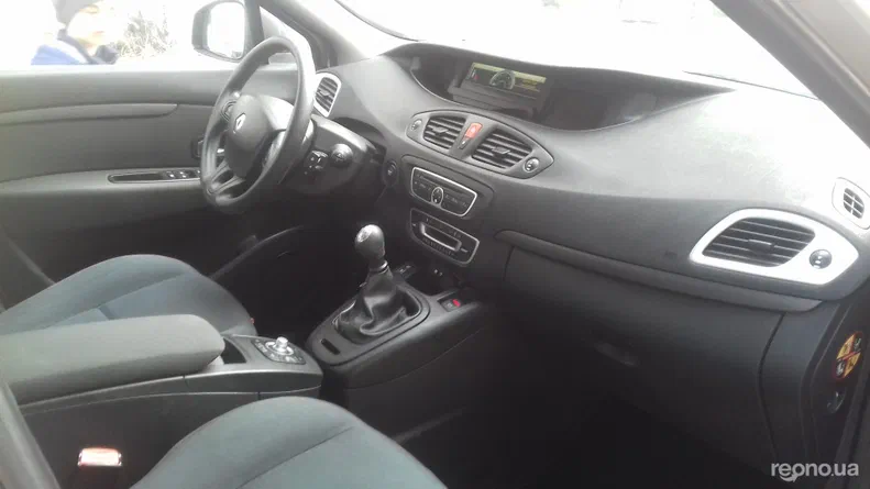 Renault Scenic 2010 - 15