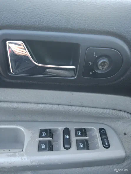 Volkswagen Golf 2000 - 27