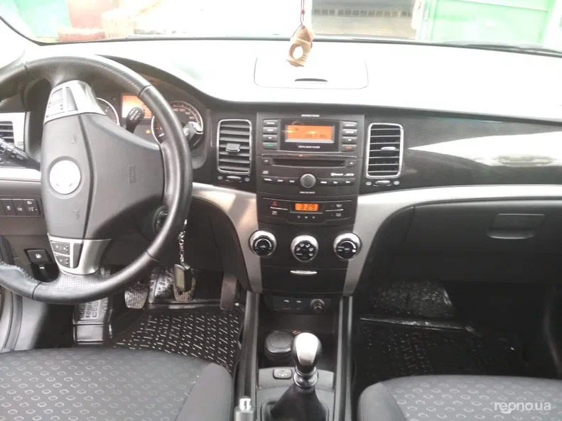 SsangYong Korando 2012 - 6