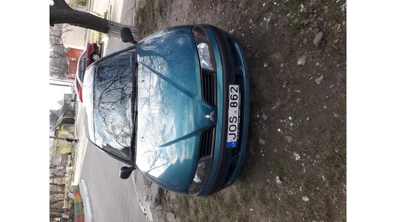 Mitsubishi Carisma 2001