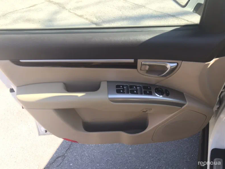 Hyundai Santa Fe 2012 - 9