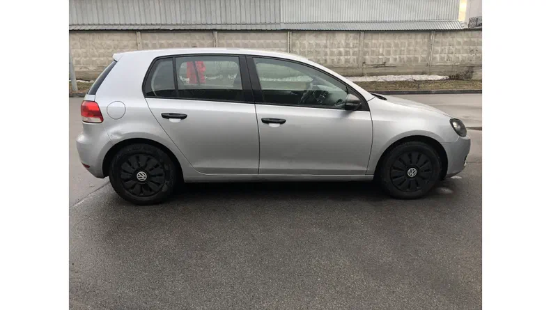 Volkswagen Golf 2010 - 7