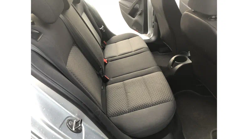 Volkswagen Golf 2010 - 21