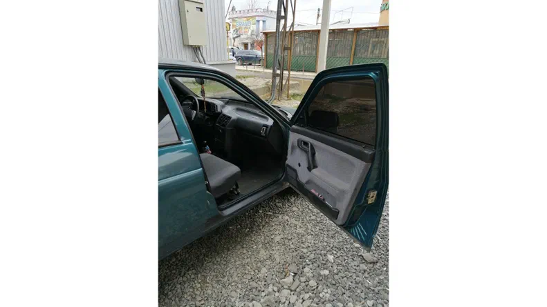 Lada (ВАЗ) 2112 2002