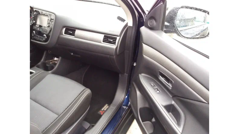 Mitsubishi Outlander 2015 - 14