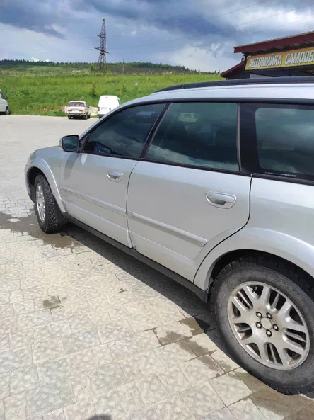 Subaru Legacy 2005 - 1