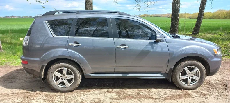 Mitsubishi Outlander 2011 - 1