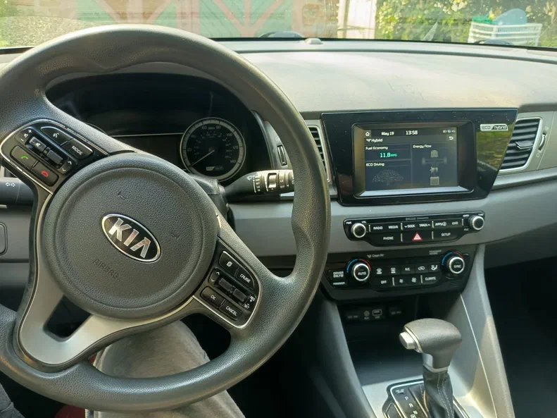 Kia Niro 2017 - 10