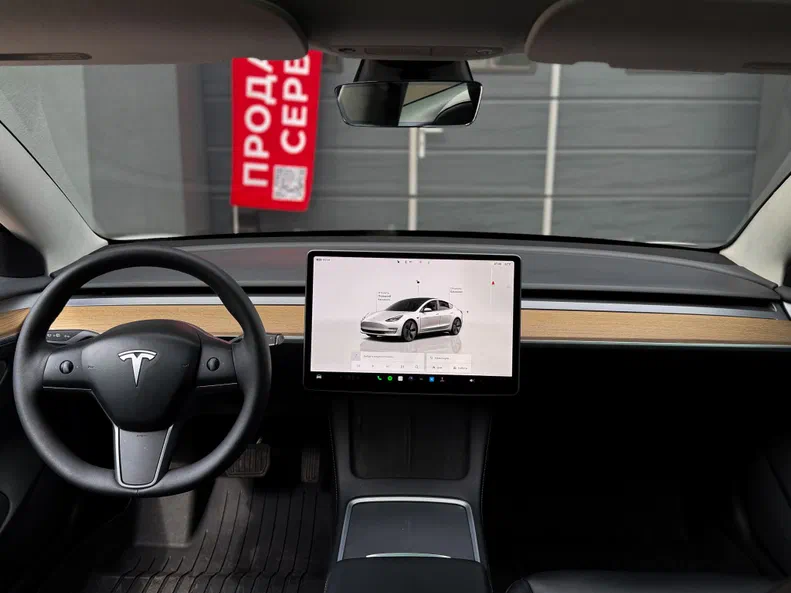 Tesla Model 3 2022 - 27