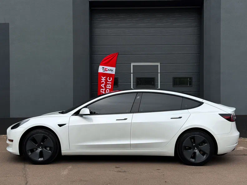 Tesla Model 3 2022 - 6