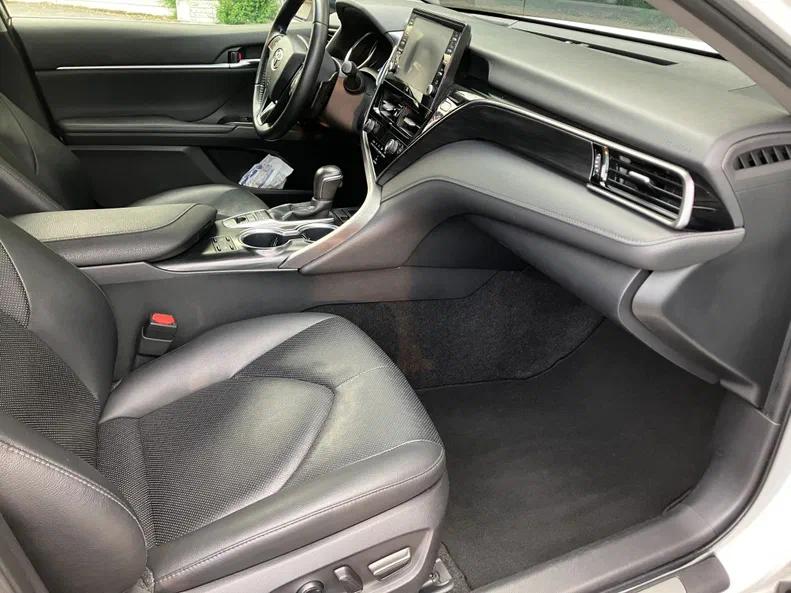Toyota Camry 2021 - 9