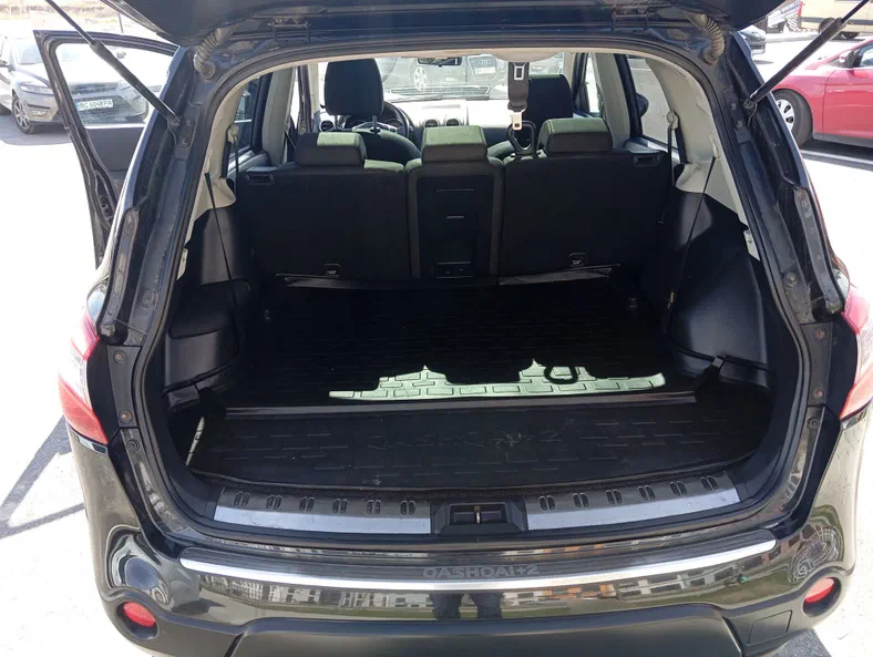 Nissan Qashqai 2010 - 12