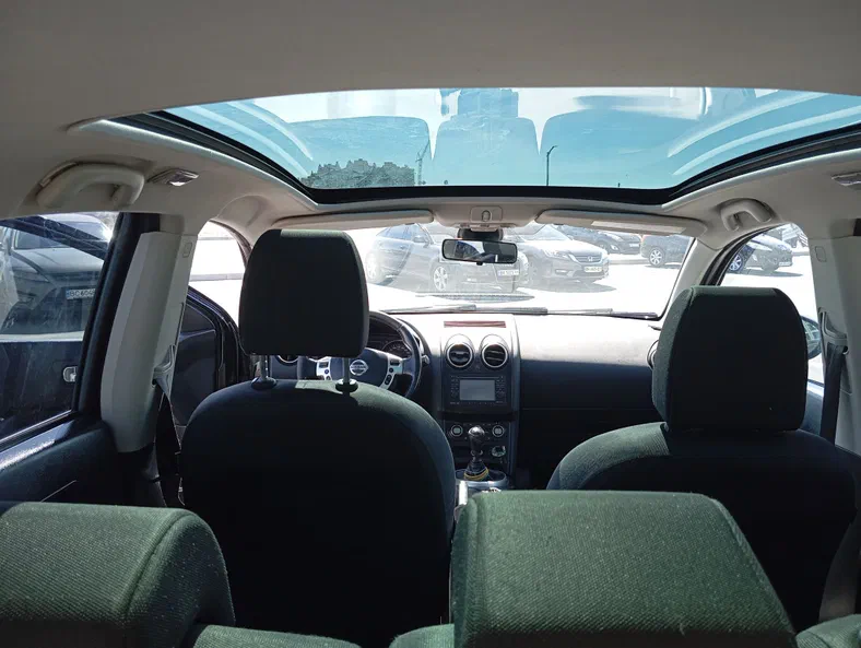 Nissan Qashqai 2010 - 11