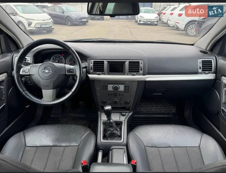 Opel Vectra 2008 - 1