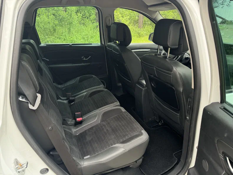 Renault Scenic 2013 - 18