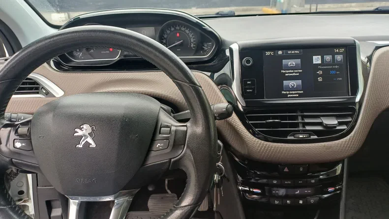 Peugeot 2008 2014 - 9