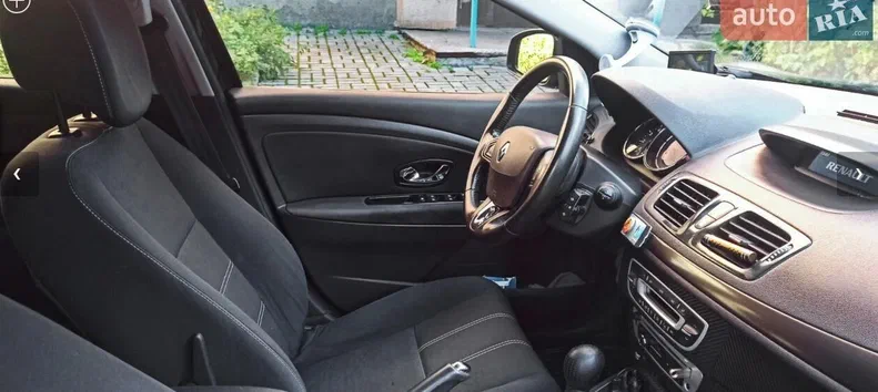 Renault Megane 2015 - 18