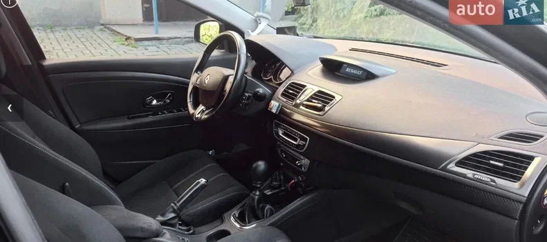 Renault Megane 2015 - 21