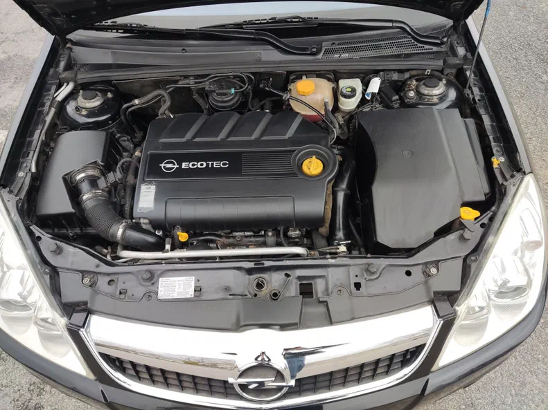 Opel Vectra 2008 - 18