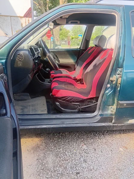 Volkswagen Golf 1993 - 4