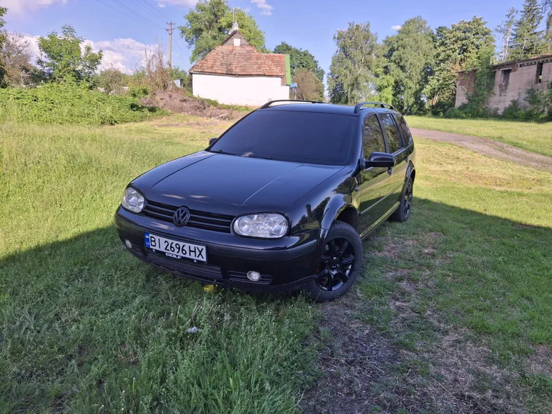 Volkswagen Golf 2002 - 0