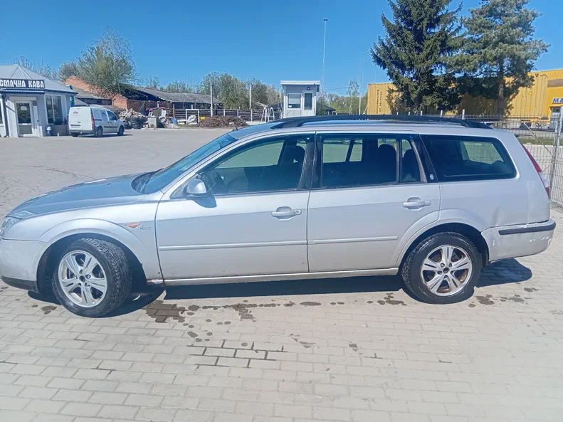 Ford Mondeo 2002 - 4