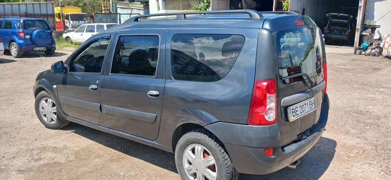 Dacia Logan 2008 - 3