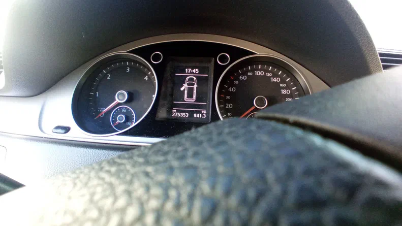 Volkswagen Passat 2011 - 10