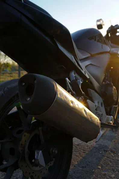 Honda CBR 400R 2013 - 3