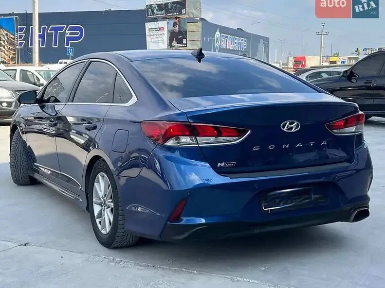 Hyundai Sonata 2018 - 6