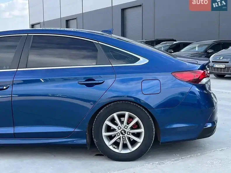 Hyundai Sonata 2018 - 11