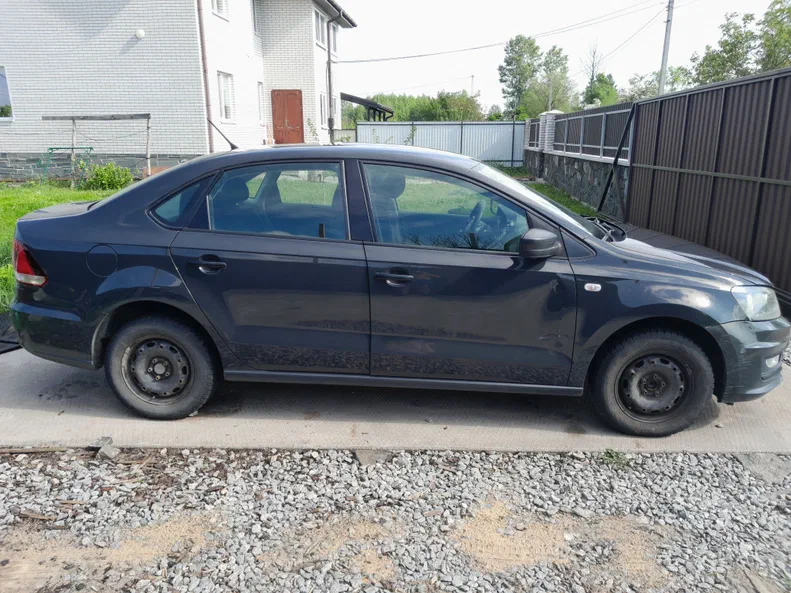 Volkswagen Polo 2015 - 2