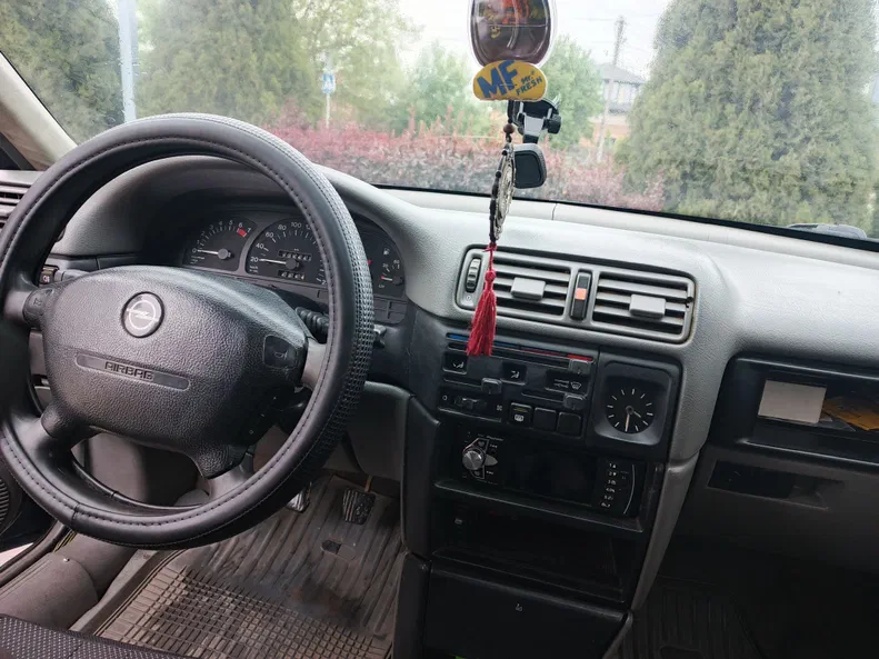 Opel Vectra 1993 - 4
