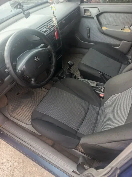 Opel Vectra 1993 - 5