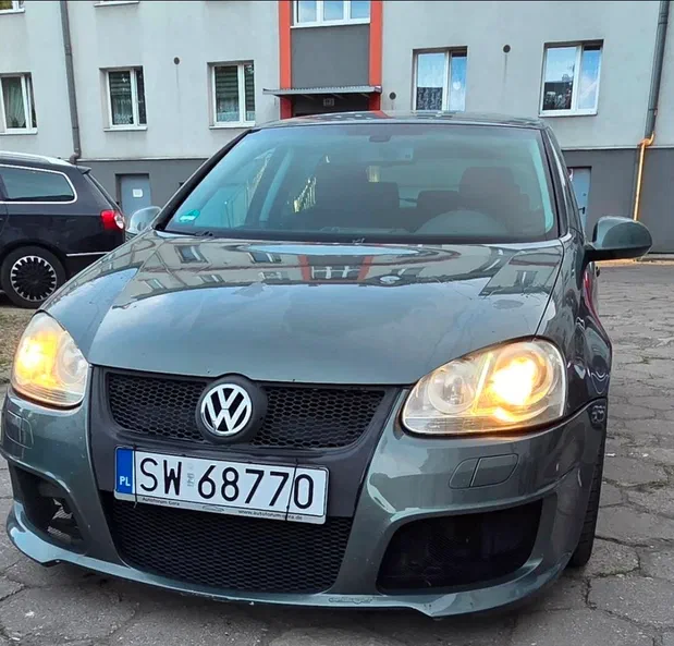 Volkswagen Golf 2004 - 2