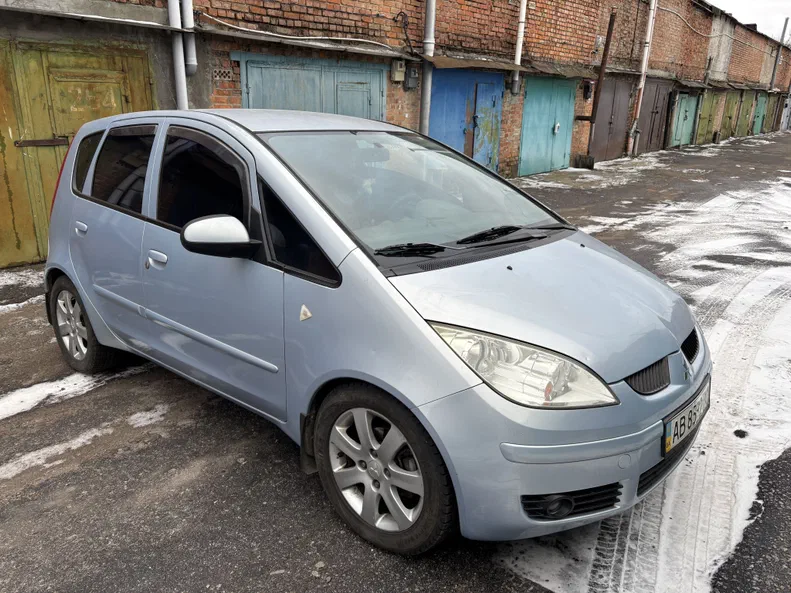 Mitsubishi Colt 2007 - 7