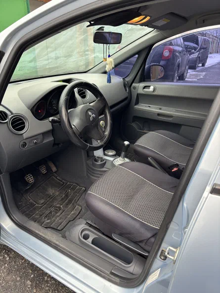 Mitsubishi Colt 2007 - 4