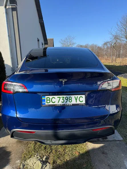 Tesla Model Y 2021 - 3