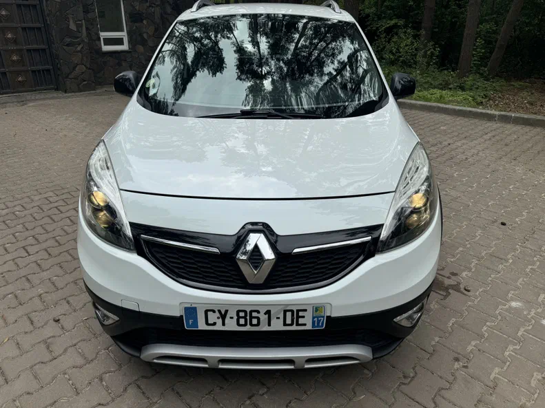 Renault Scenic 2013 - 8