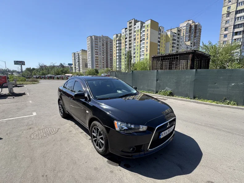 Mitsubishi Lancer 2012 - 4